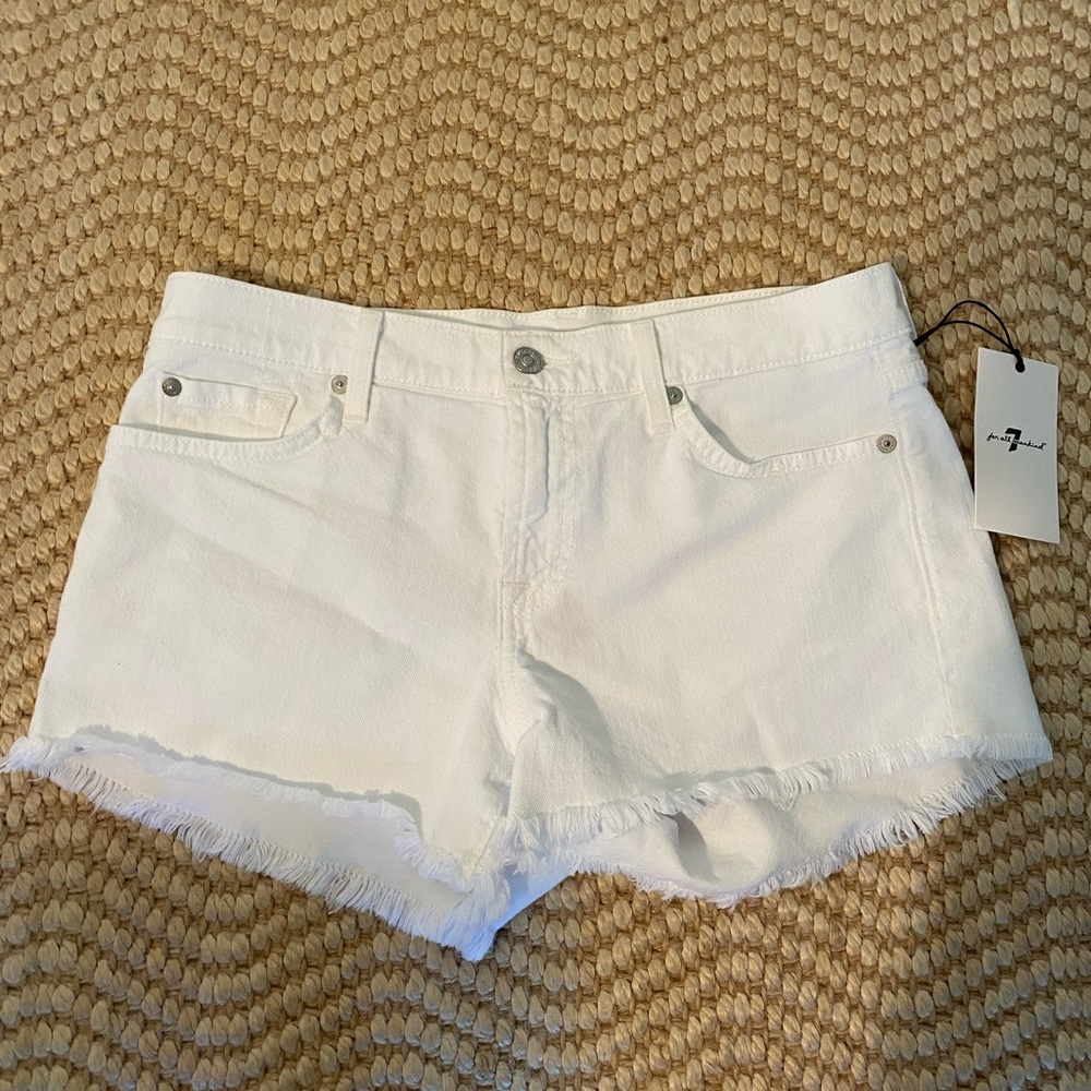 7 For All Mankind white jean short - NWT